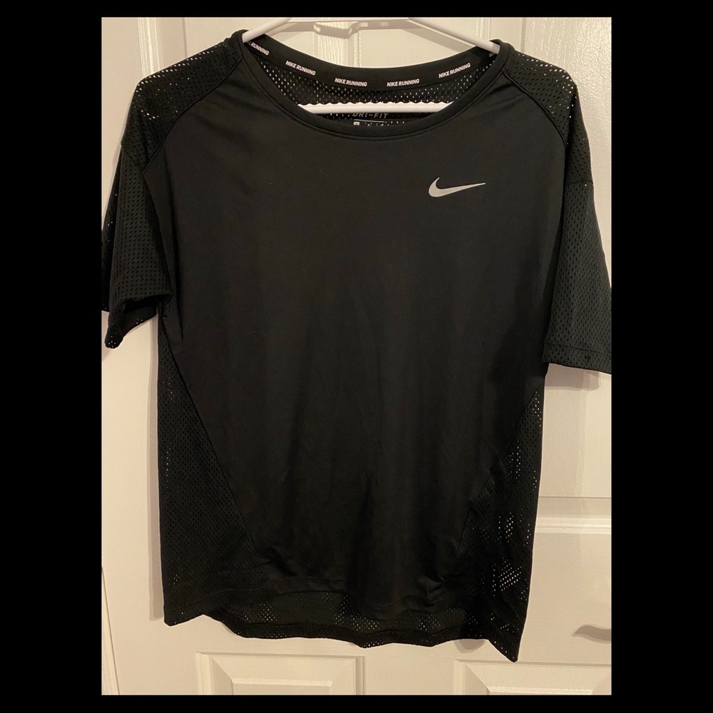 🛍SOLD🛍 Nike T-Shirt